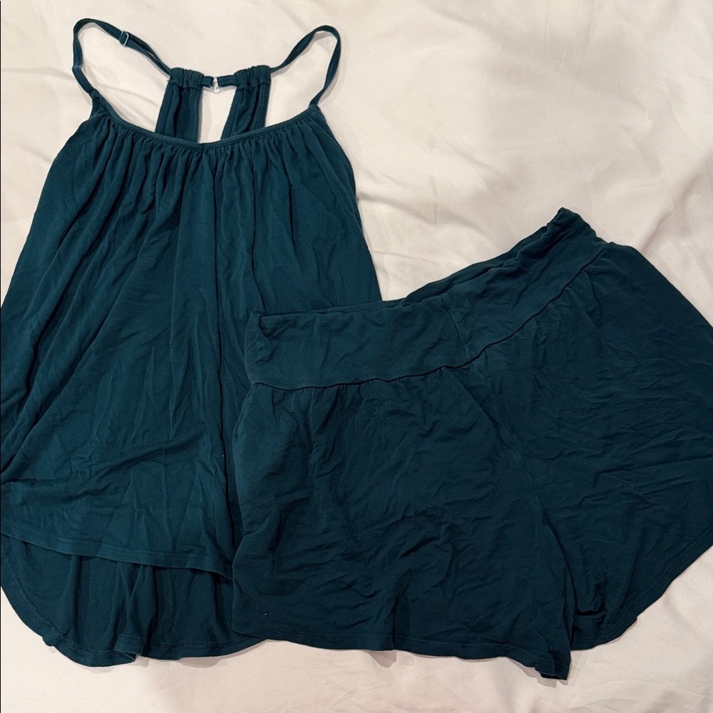 JJ winks Dark Teal Sleeveless pajama Top and Shorts Set small